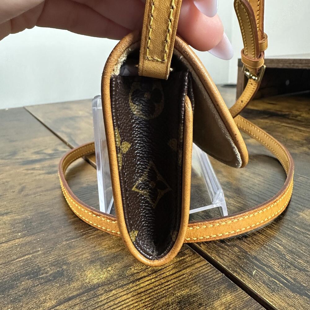 Louis Vuitton Vintage Twin Pochette Crossbody Bag Small Brown Monogram Canvas - Picture 9 of 16
